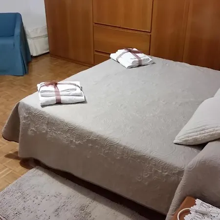 Bed and Breakfast Dora *