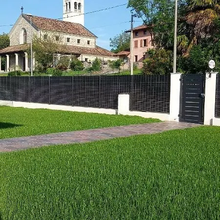 Dora Bed and Breakfast *