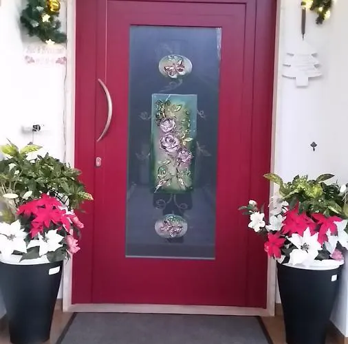 Dora Nocleg ze śniadaniem *