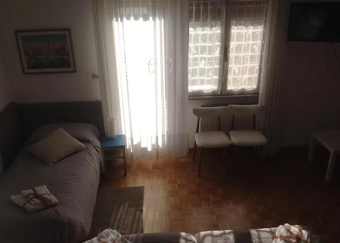 Dora Nocleg ze śniadaniem Collofedo di Monte Albano