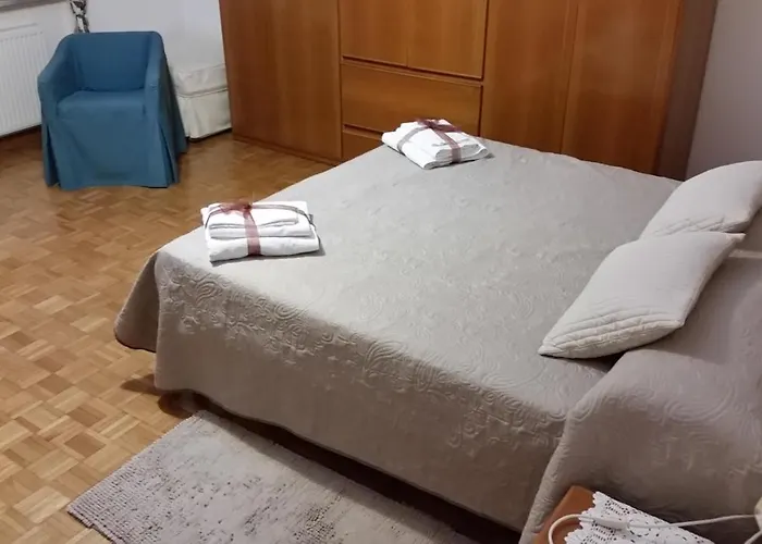 Nocleg ze śniadaniem Dora *