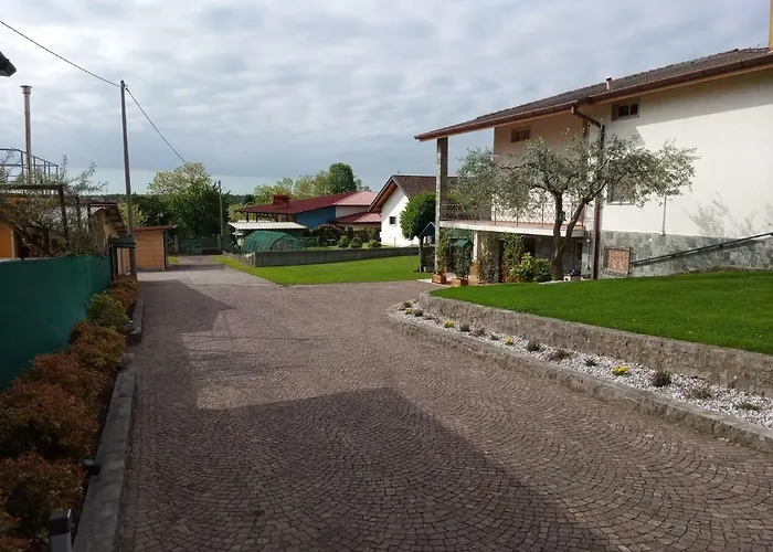 Nocleg ze śniadaniem Dora *