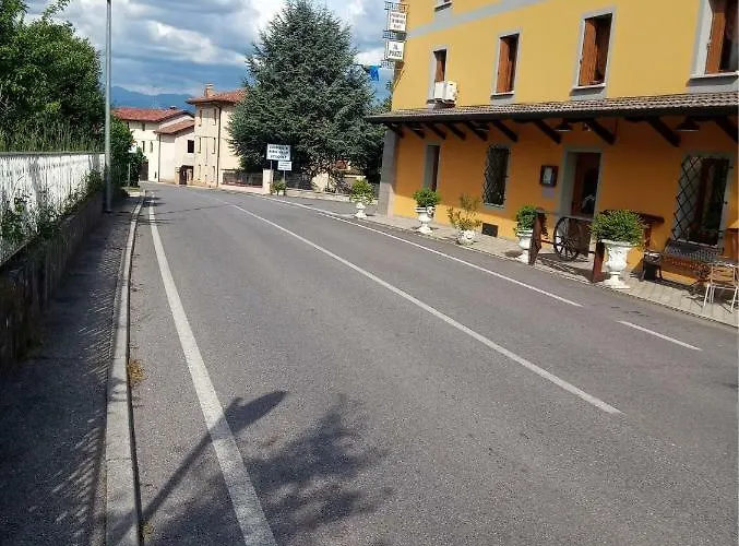 Nocleg ze śniadaniem Dora *