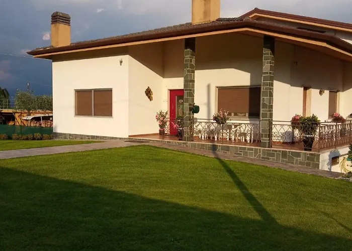 Dora Nocleg ze śniadaniem Collofedo di Monte Albano